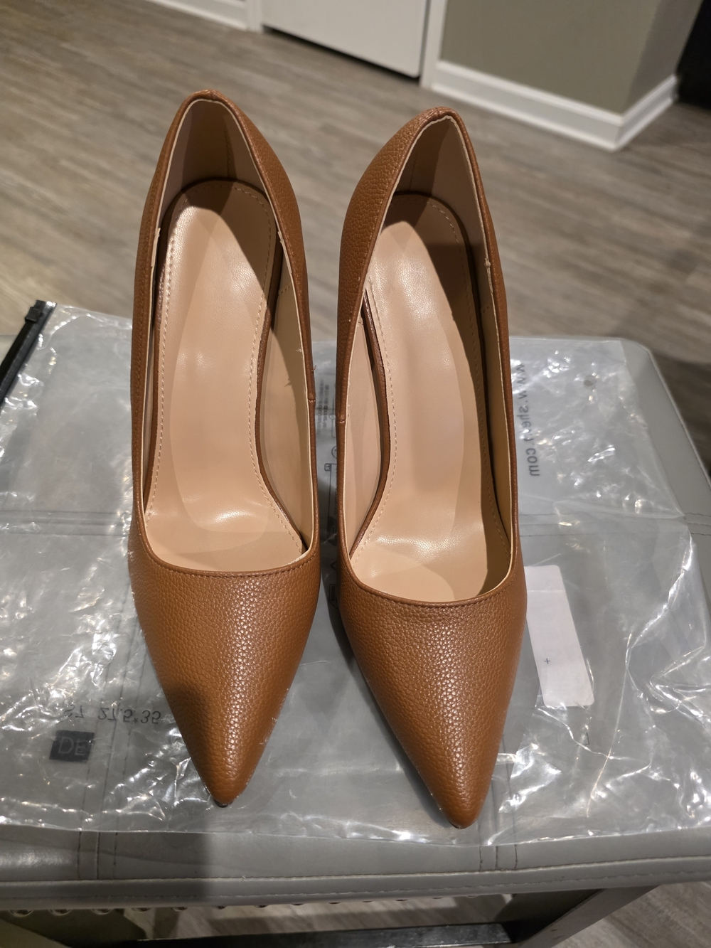SHEIN Tan Pointed Toe High Heels